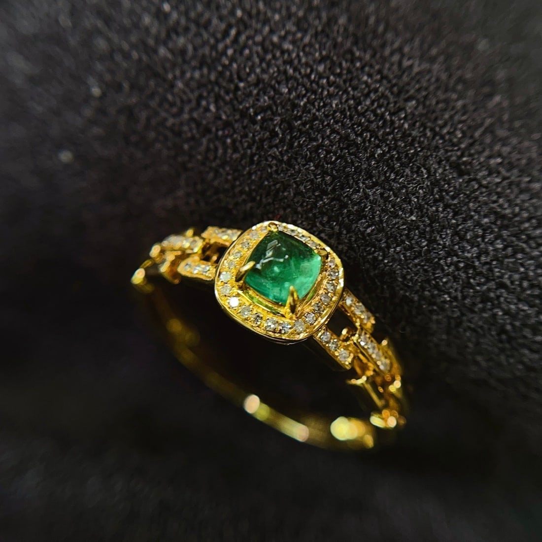 14k Gold 0.45 Ct Natural Emerald & Diamond Ring - 2