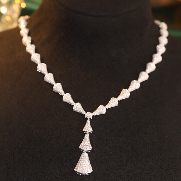 14k Gold 8.5 Ct Natural H Diamond Necklace: Ref:230967043 // gold content:14k gold // main gemstone:diamond // shape:round // carat weight:8. 5ct // clarity grade:vs-si // color:h // treatment:natural // cut grade:g // Condition: New Low Estima