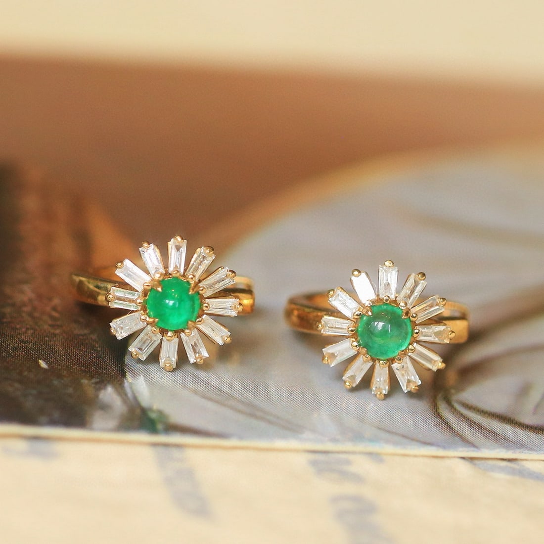 14k Gold 0.7 Ctw Natural Emerald & Diamond Earrings - 2