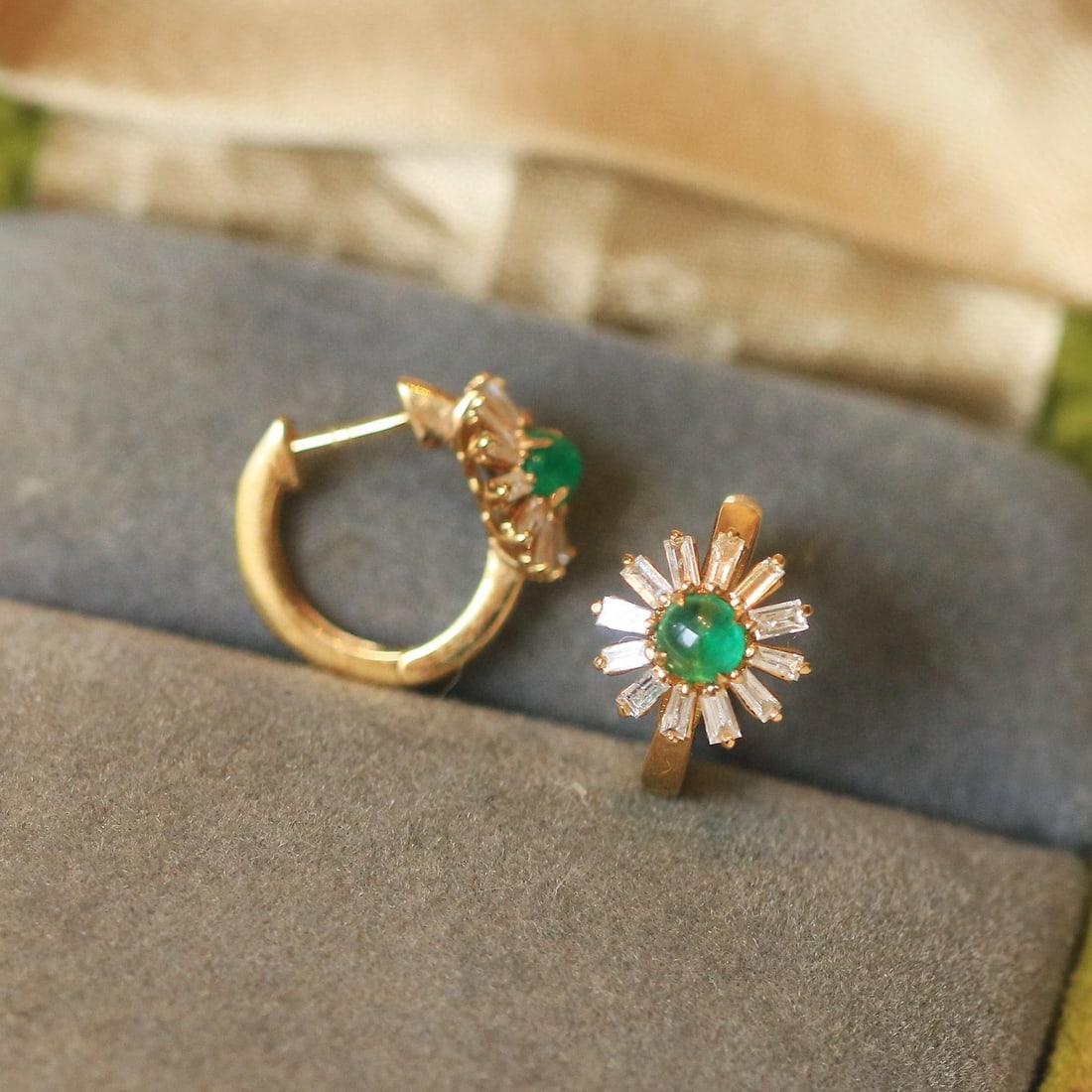 14k Gold 0.7 Ctw Natural Emerald & Diamond Earrings - 5