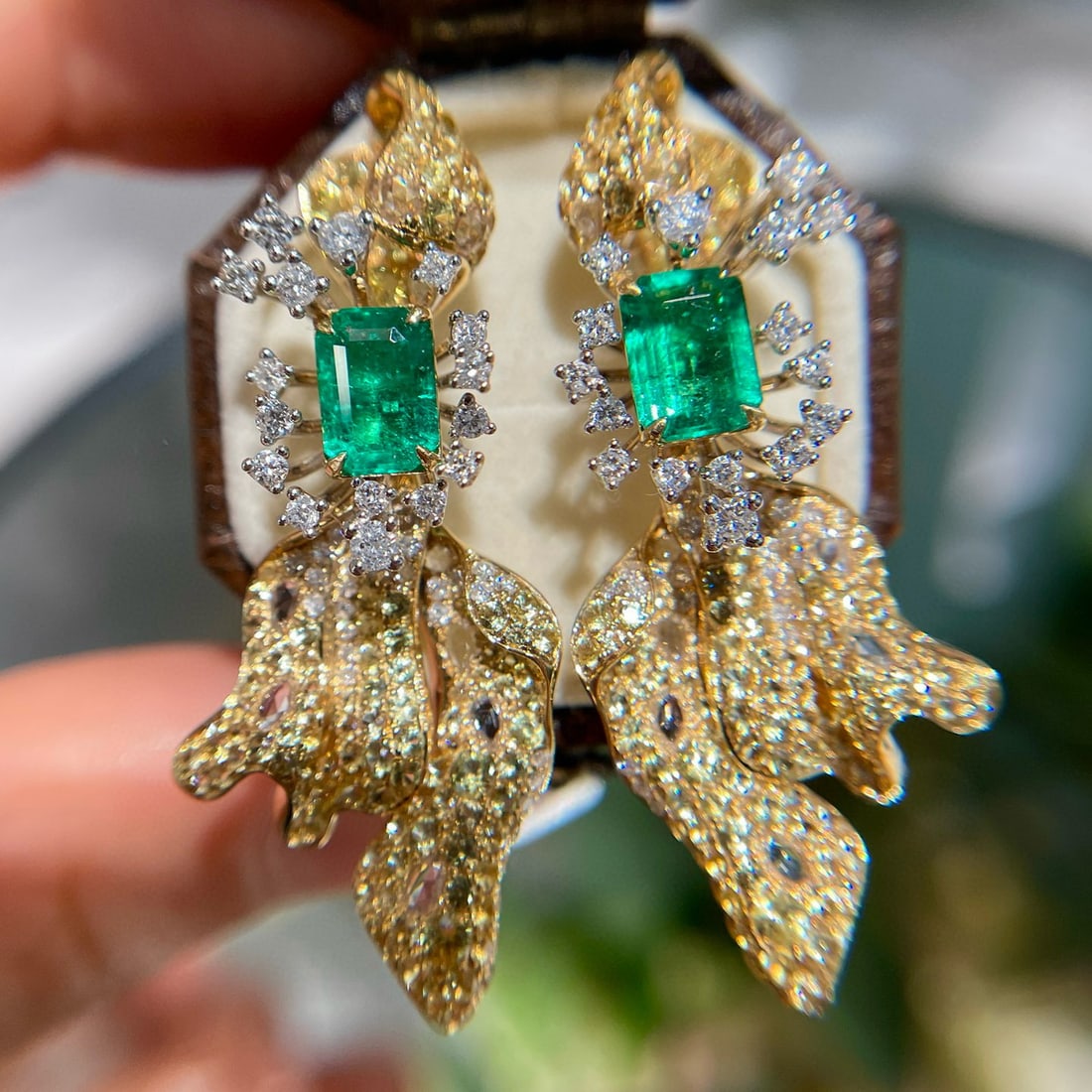 14k Gold 1.8 Ct Vivid Green Natural Emerald & Diamond Earrings - 7