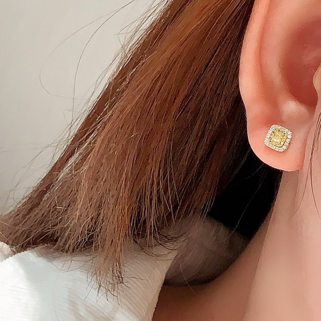 14k Gold 0.42 Ctw Natural Yellow Diamond & Sapphire Earrings - 4