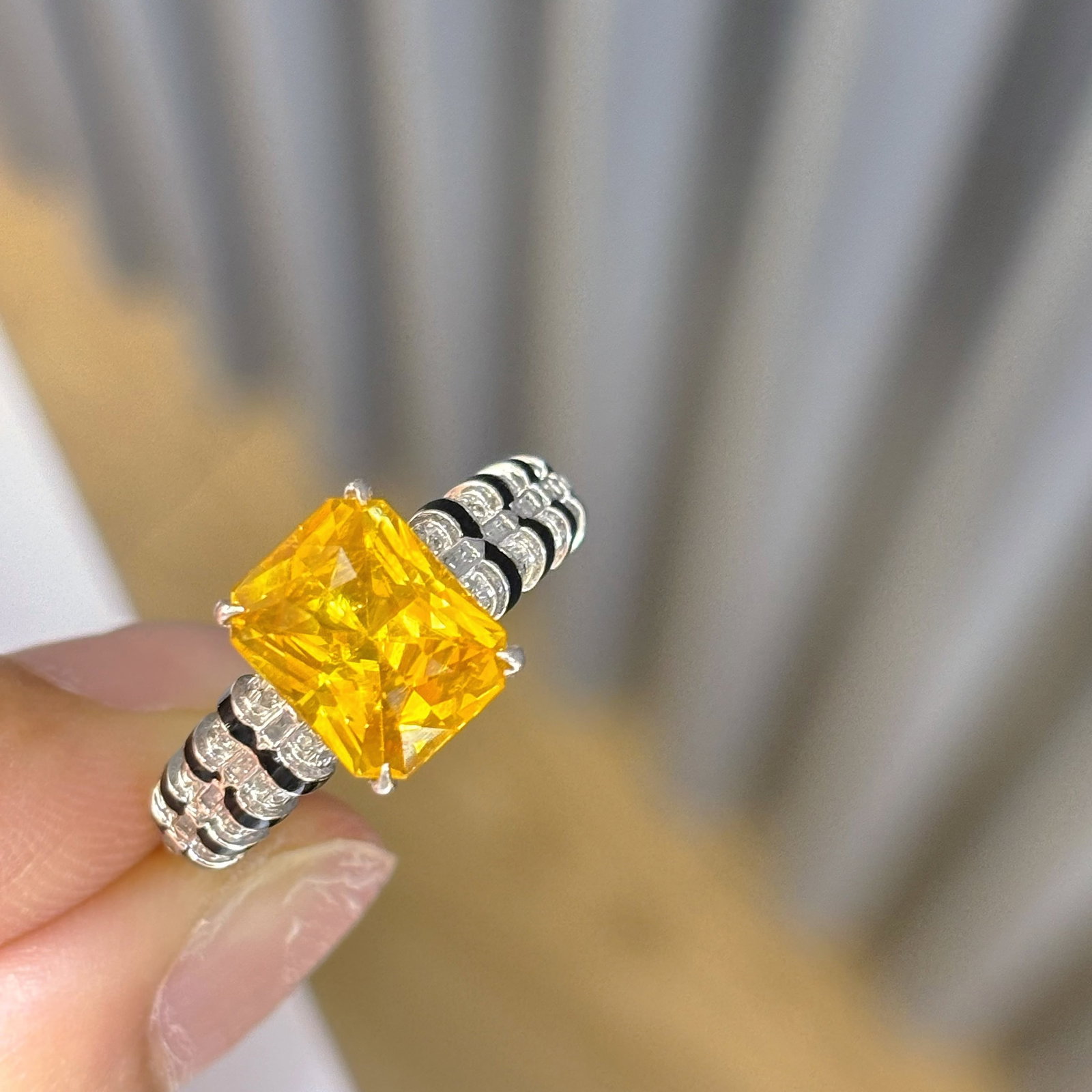14k Gold 3.01 Ct Natural Sapphire & Diamond Ring: Ref:230968075 // gold content:14k gold // ring size:7. 25us // // main gemstone:sapphire // shape:octagonal // carat weight:3. 01ct // color:yellow // treatment:natural // // adjacent gemstone 2 :
