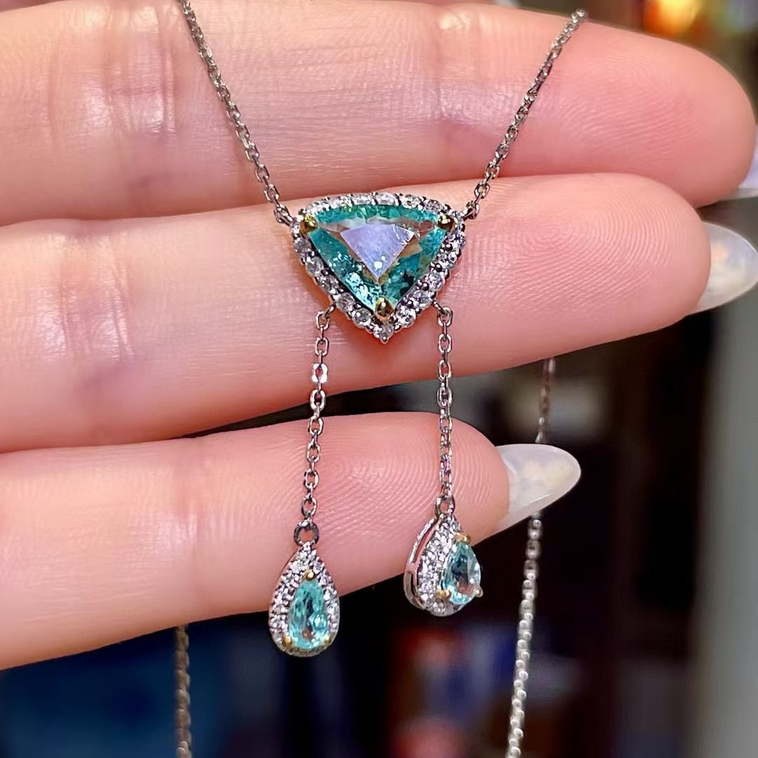 14k Gold 1.57 Ctw Natural Paraiba Tourmaline & Diamond Necklace: Ref:230968166 // gold content:14k gold // main gemstone:paraiba tourmaline // shape:multiply // carat weight:1. 20ct // color:blue // treatment:natural // // adjacent gemstone 2 : diamond // shape:rou