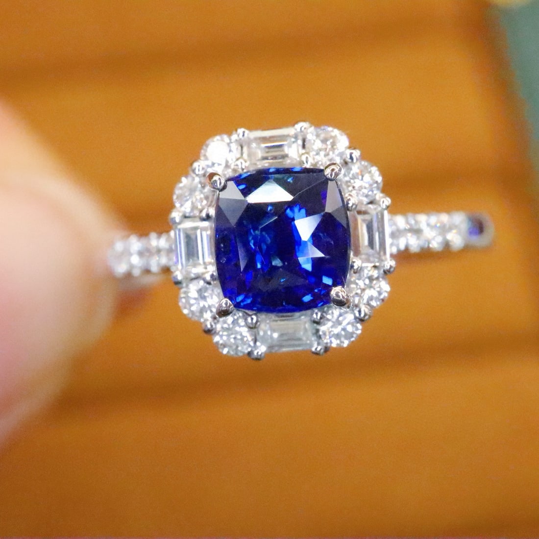 14k Gold 1.37 Ctw Natural Sapphire & Diamond Ring (1 of 6)