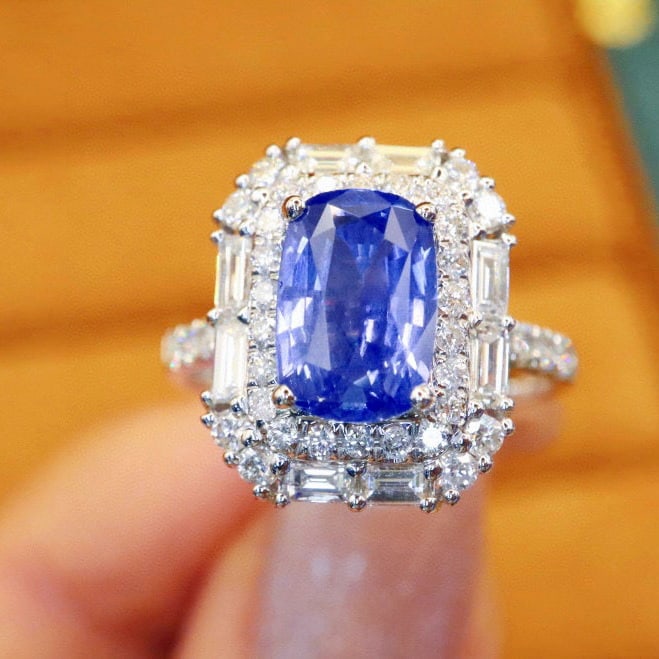 14k Gold 3.46 Ctw Natural Sapphire & Diamond Ring: Ref:230968296 // gold content:14k gold // ring size:7. 25us // // main gemstone:sapphire // shape:cushion // carat weight:2. 55ct // color:cornflower blue // treatment:natural // // adjacent gemstone 