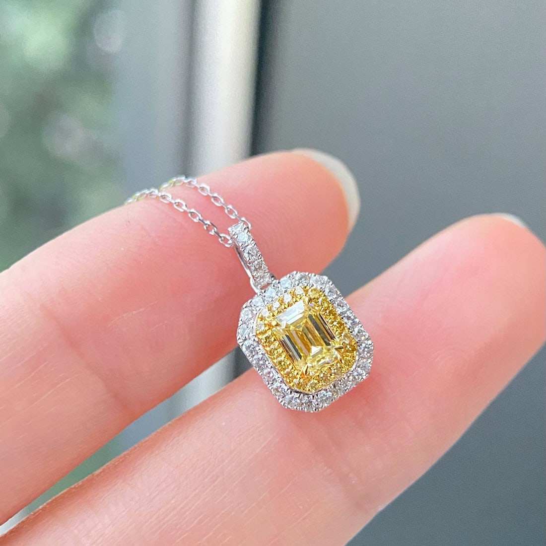 Gia Certified 14k Gold 0.78 Ctw Natural Yellow Diamond & Diamond Pendant( Without Chain ): Ref:230968373 // gold content:14k gold // main gemstone:yellow diamond // certified:gia // shape:emerald // carat weight:0. 54ct // clarity grade:vs2 // color:yellow // treatment:natural //