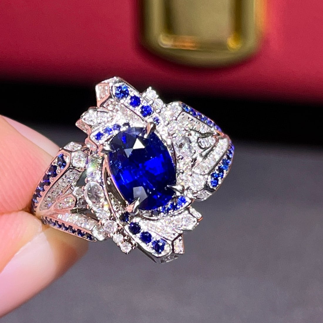 14k Gold 1.92 Ctw Natural Sapphire & Diamond Ring: Ref:230968407 // gold content:14k gold // ring size:7. 25us // // main gemstone:sapphire // shape:oval // carat weight:1. 50ct // color:royal blue // treatment:natural // // adjacent gemstone 2 :