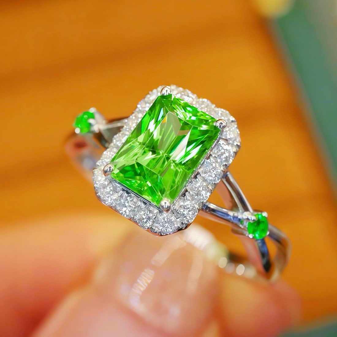 14k Gold 1.31 Ctw Natural Tsavorite & Diamond Ring - 3
