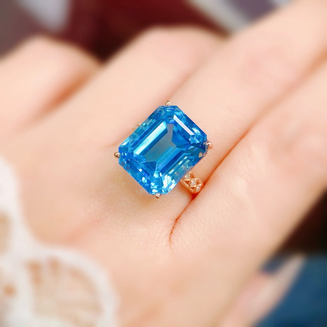 14k Gold 14.18 Ctw Natural Topaz & Diamond Ring - 4