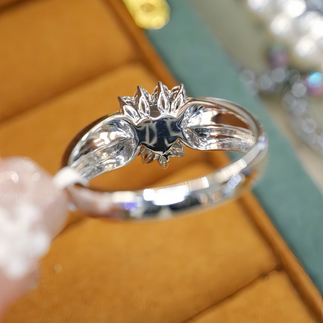 14k Gold 1.46 Ctw Natural Sapphire & Diamond Ring - 4