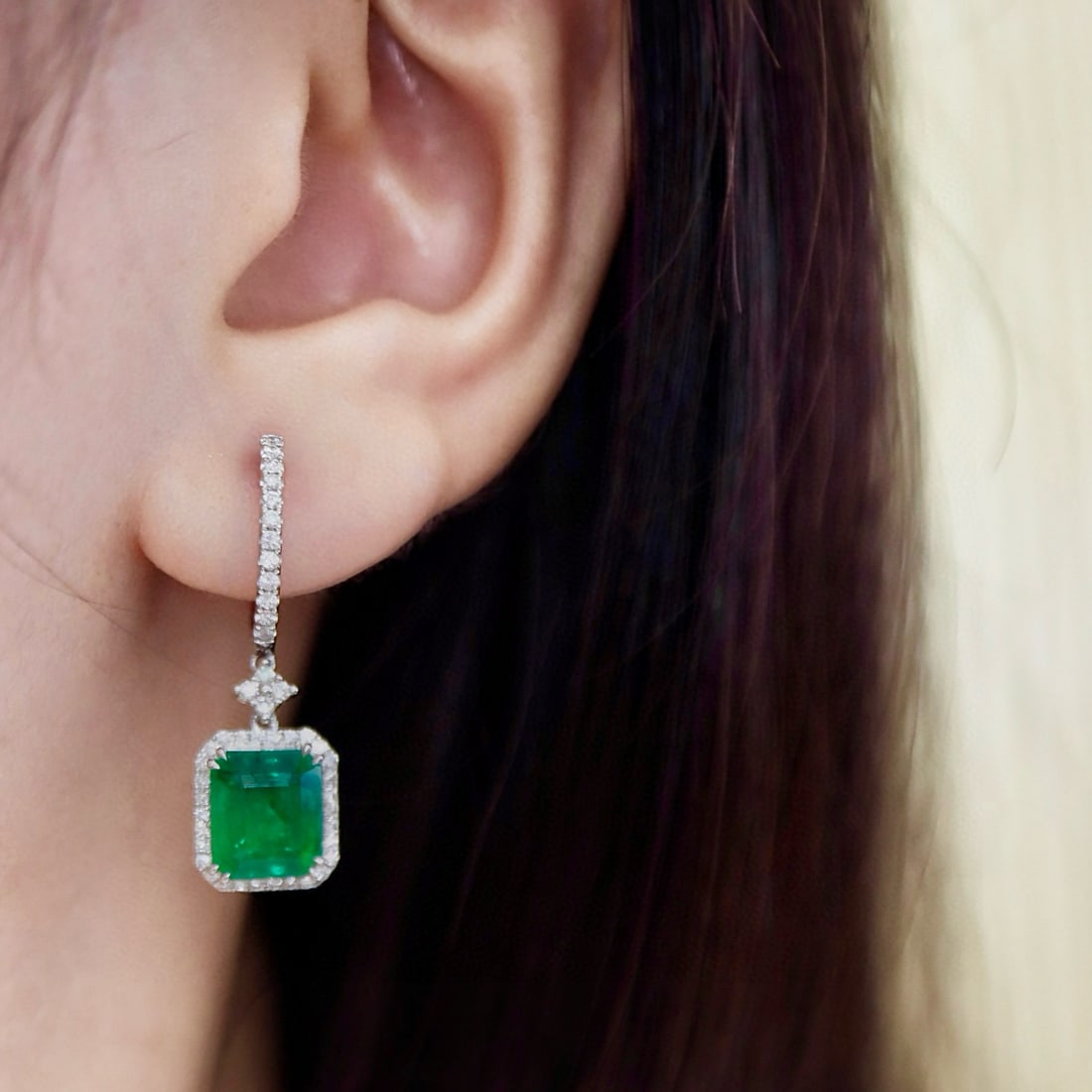 14k Gold 4.46 Ctw Natural Emerald & Diamond Earrings - 8