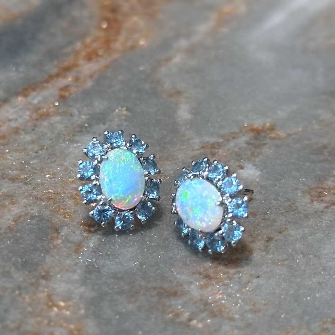 14k Gold 2.00 Ctw Natural Opal & Aquamarine Earrings: Ref:231137053 // gold content:14k gold // main gemstone:opal // shape:oval // carat weight:1. 00ct // color:color // treatment:natural // // adjacent gemstone 2 : aquamarine // shape:round // carat