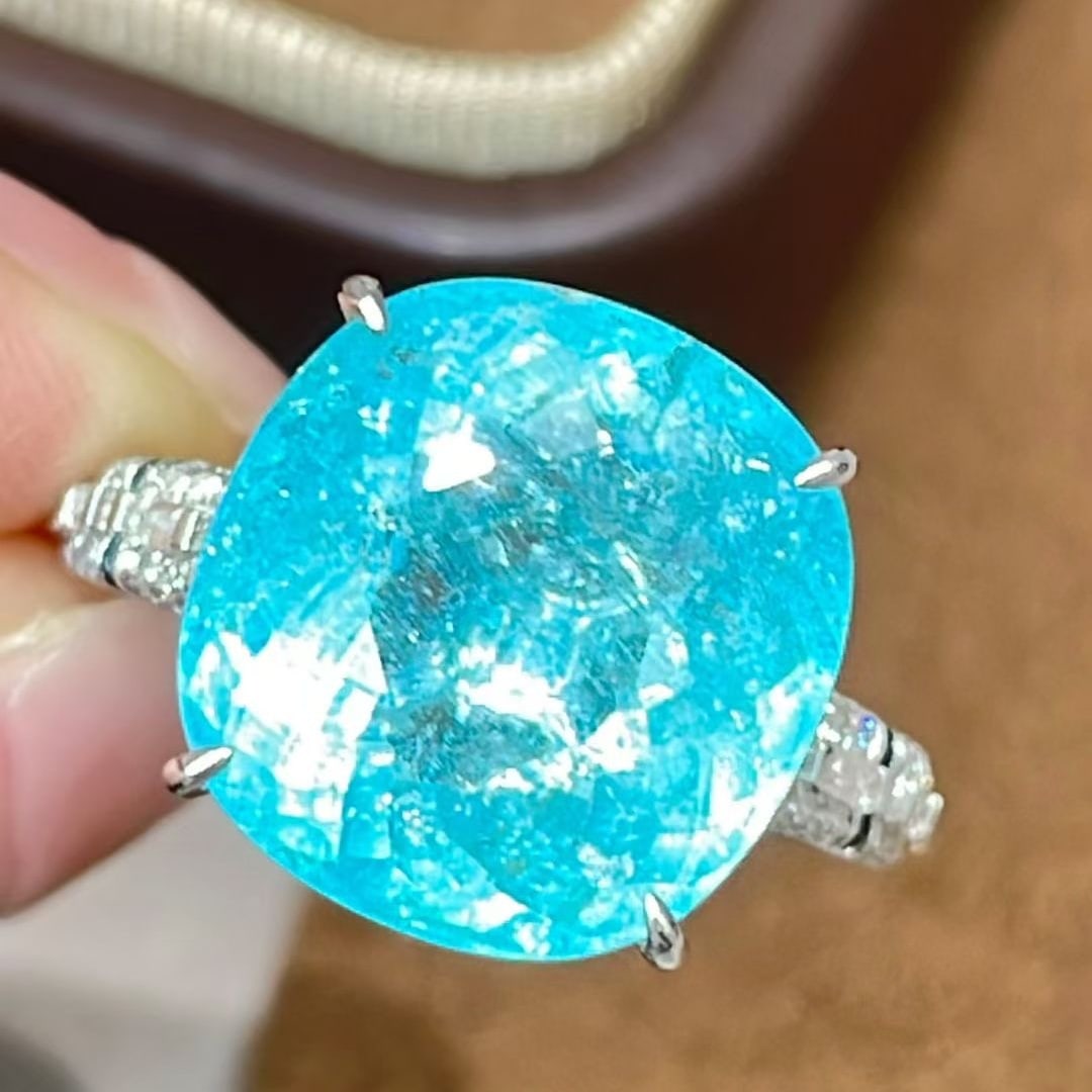 14k Gold 9.6 Ct Natural Paraiba Tourmaline & Diamond Ring - 2