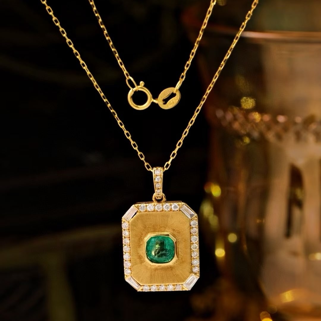 14k Gold 1.04 Ctw Natural Emerald & Diamond Pendant( Without Chain ): Ref:231137079 // gold content:14k gold // main gemstone:emerald // shape:cushion // carat weight:0. 62ct // color:green // treatment:natural // // adjacent gemstone 2 : diamond // shape:multiple // ca