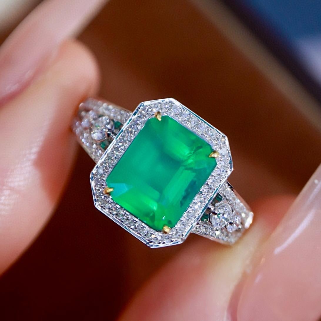 14k Gold 2.10 Ctw Natural Emerald & Diamond Ring (1 of 8)