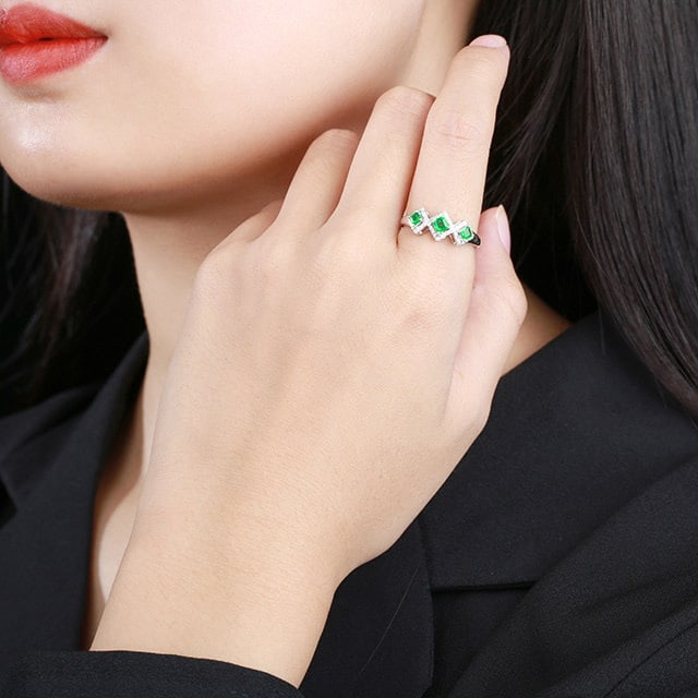 14k Gold 0.53 Ctw Natural Emerald & Diamond Ring - 5