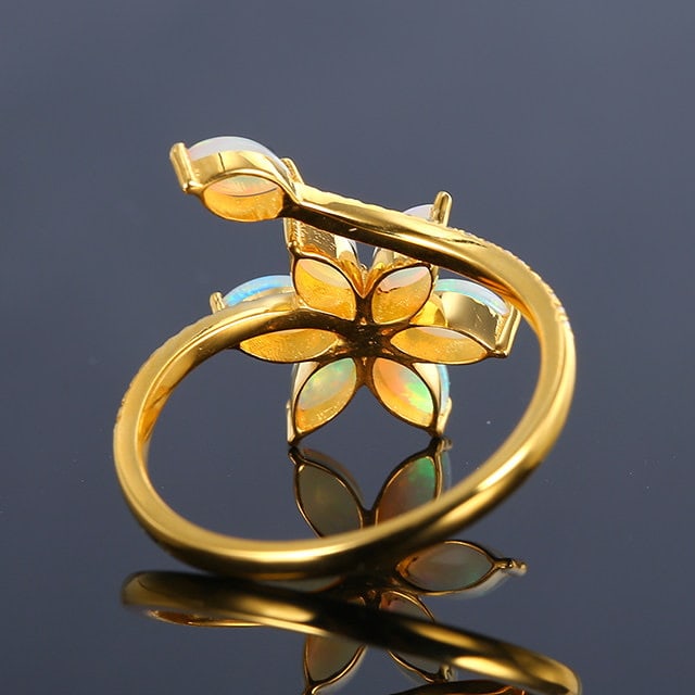 14k Gold 0.92 Ctw Natural Opal & Diamond Ring - 4