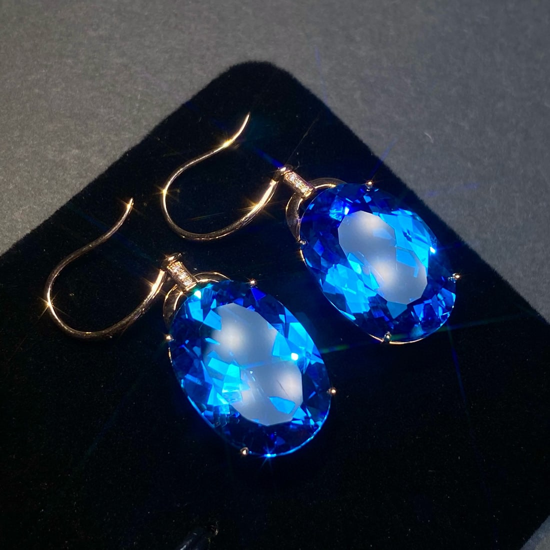 14k Gold 20.3 Ct Natural Topaz & Diamond Earrings - 4