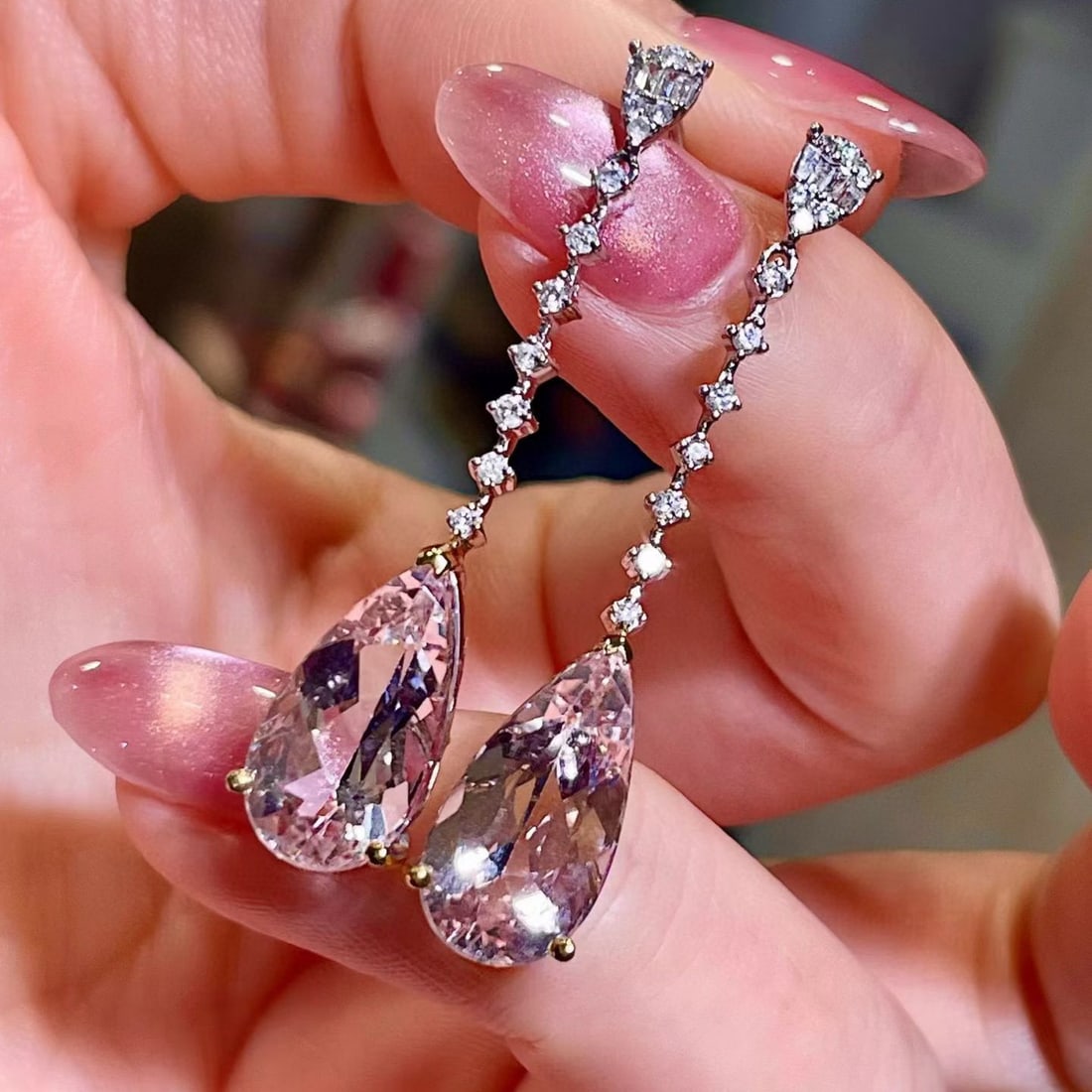 14k Gold 7.35 Ctw Natural Morganite & Diamond Earrings - 3