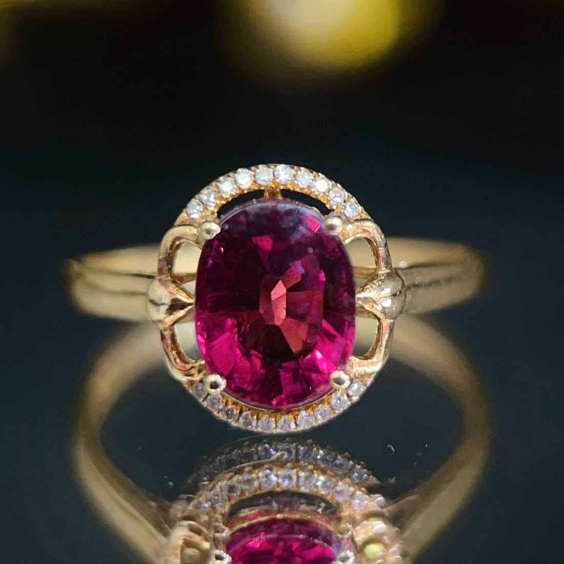 14k Gold 1.96 Ctw Natural Tourmaline & Diamond Ring: Ref:231137154 // gold content:14k gold // ring size:7. 25us // // main gemstone:tourmaline // shape:oval // carat weight:1. 9ct // color:red // treatment:natural // // adjacent gemstone 2 :