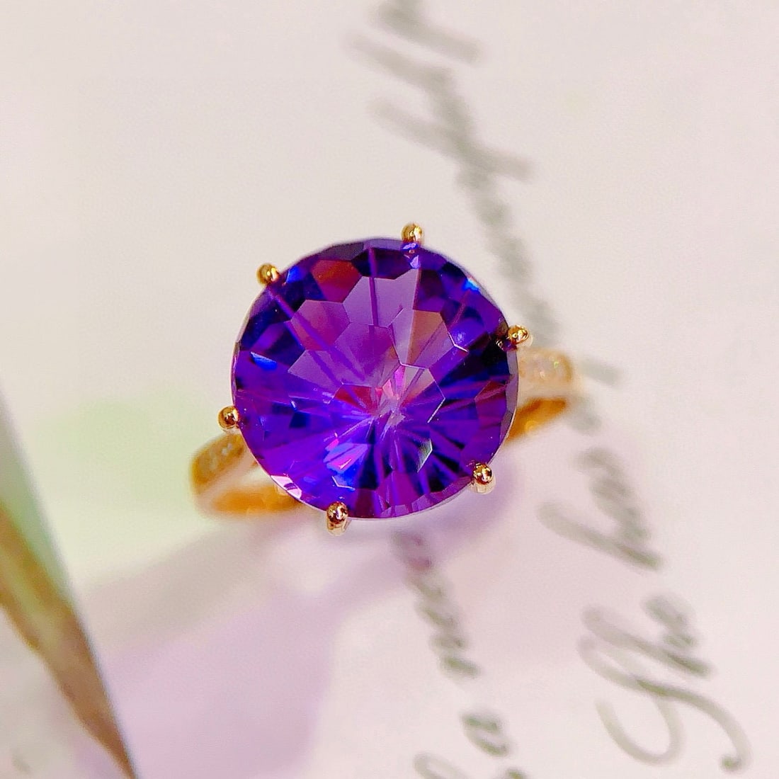 14k Gold 7.68 Ctw Natural Amethyst & Diamond Ring - 4