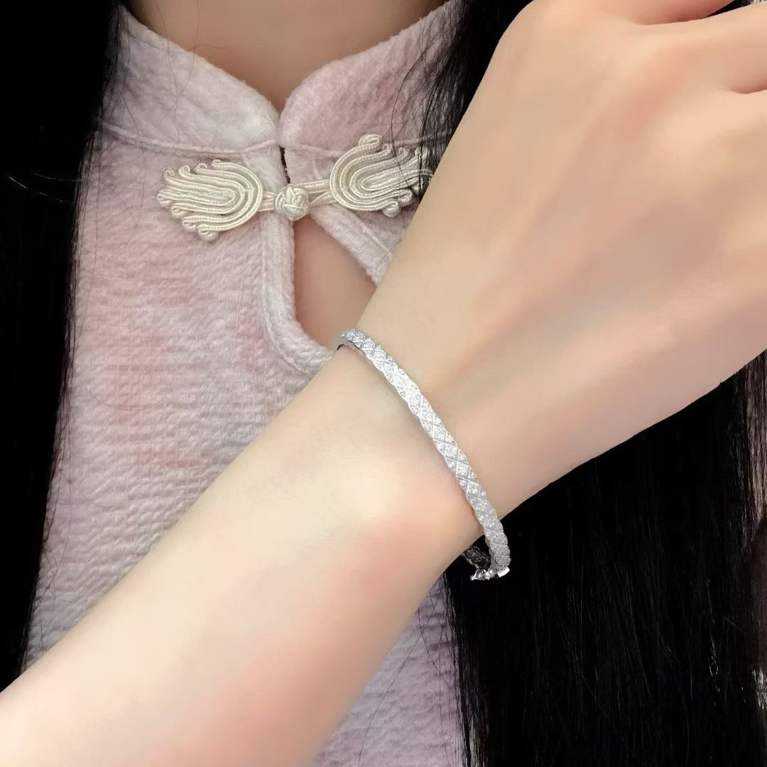 14k Gold 1.18 Ct Natural H Diamond Bangle - 3