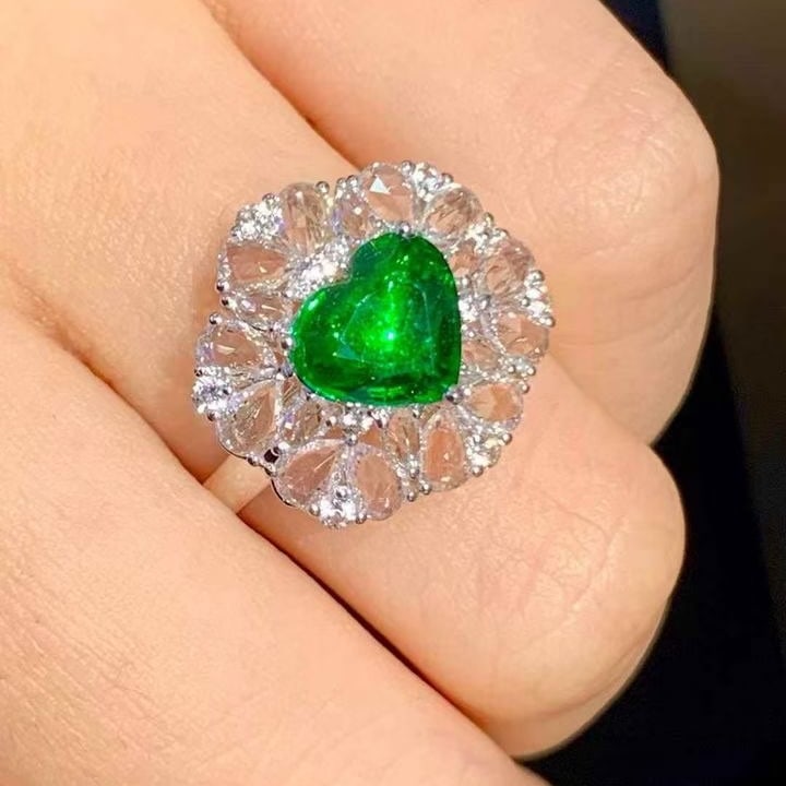 14k Gold 1.6 Ct Vivid Green Natural Tsavorite & Sapphire & Diamond Ring - 5
