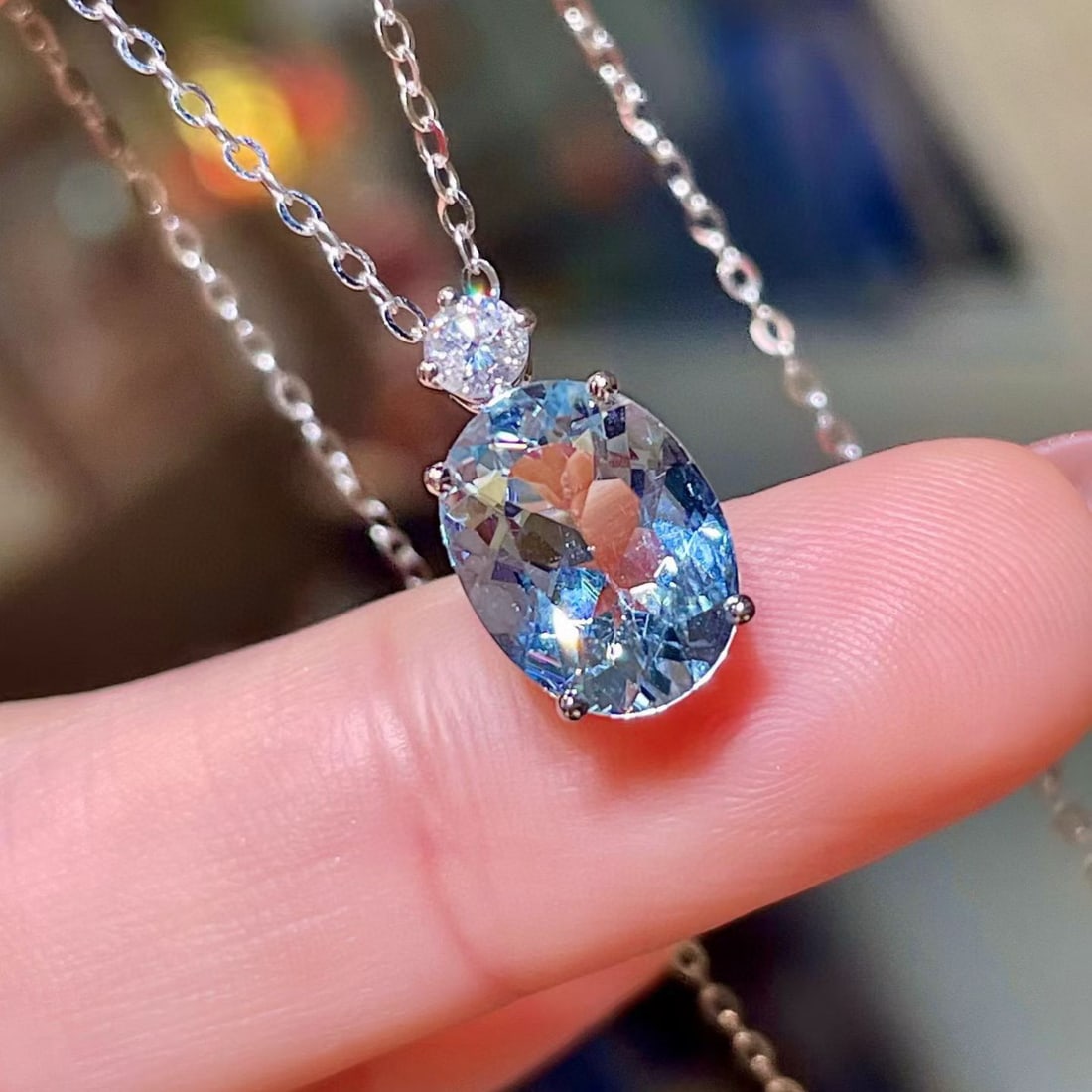 14k Gold 2.47 Ctw Natural Aquamarine & Diamond Necklace - 2