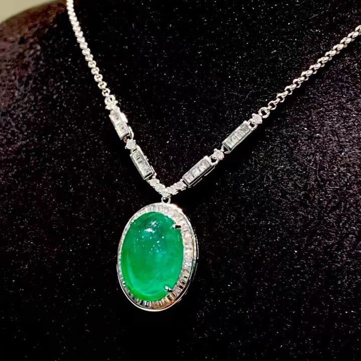 14k Gold 6.5 Ct Natural Emerald & Diamond Necklace - 2