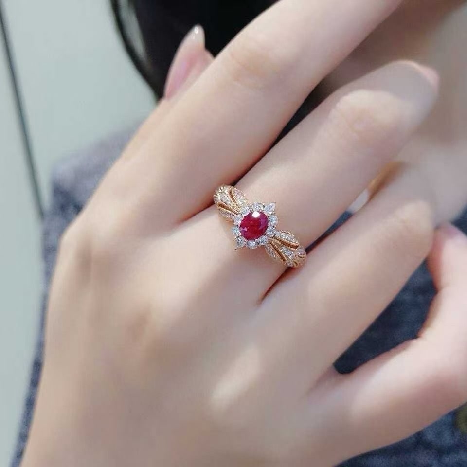 14k Gold 0.92 Ctw Natural Ruby & Diamond Ring - 4