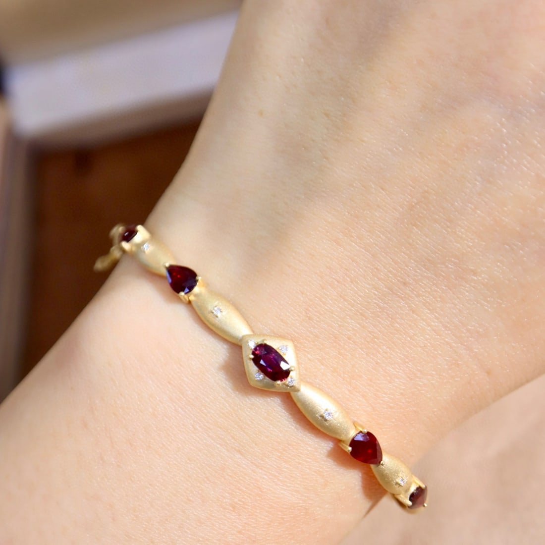 14k Gold 2.39 Ctw Natural Ruby & Diamond Bangle - 8