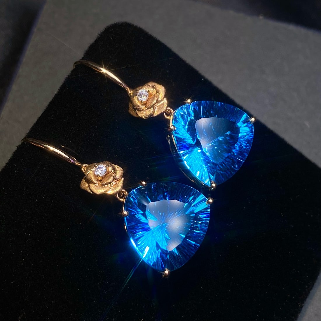 14k Gold 20.48 Ct Natural Topaz & Diamond Earrings - 3