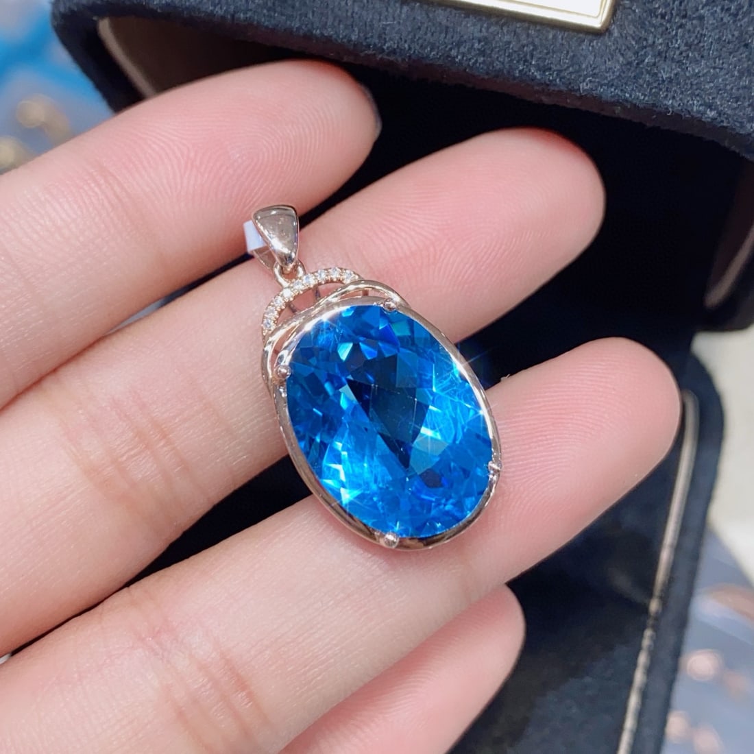 14k Gold 11.77 Ctw Natural Topaz & Diamond Pendant( Without Chain ) - 2