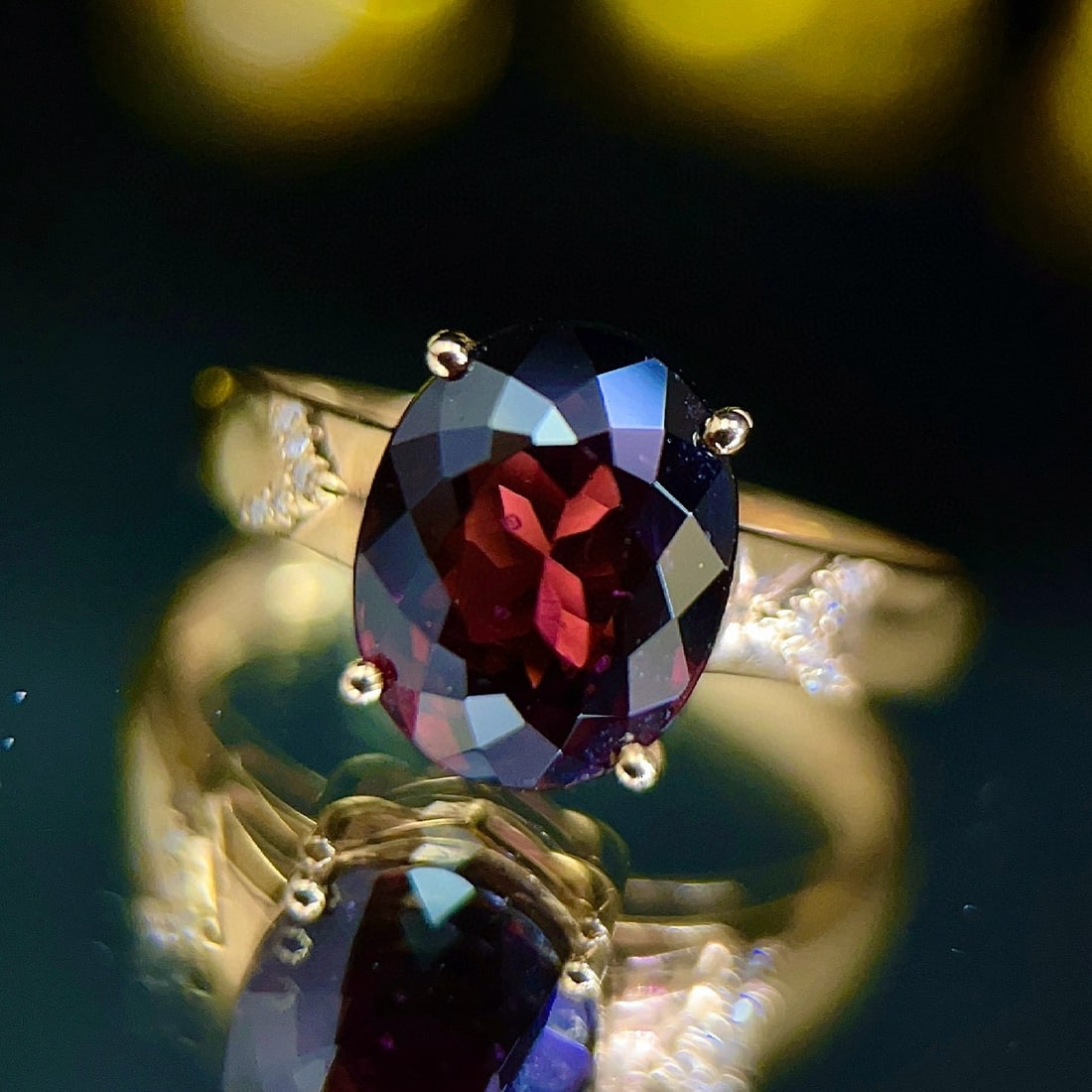 14k Gold 3.53 Ctw Natural Ruby & Diamond Ring: Ref:231137239 // gold content:14k gold // ring size:7. 25us // // main gemstone:ruby // shape:oval // carat weight:3. 5ct // color:red // treatment:natural // // adjacent gemstone 2 : diamond //