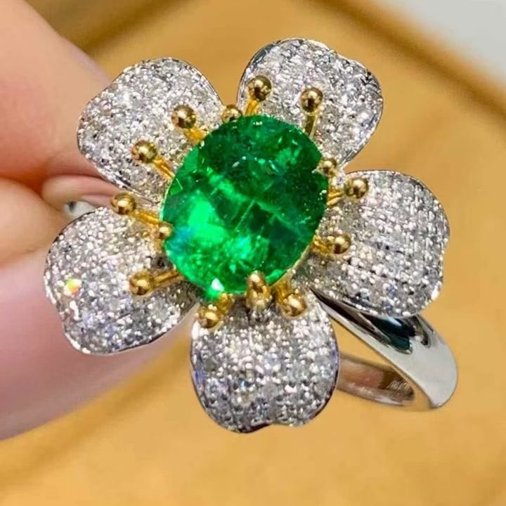 14k Gold 1.4 Ct Vivid Green Natural Tsavorite & Diamond & Flowers Ring - 2