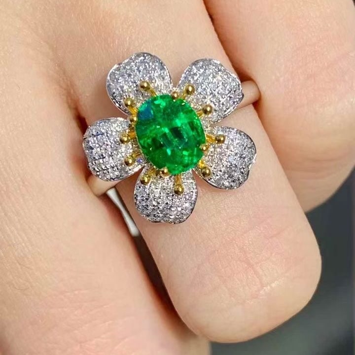 14k Gold 1.4 Ct Vivid Green Natural Tsavorite & Diamond & Flowers Ring - 3