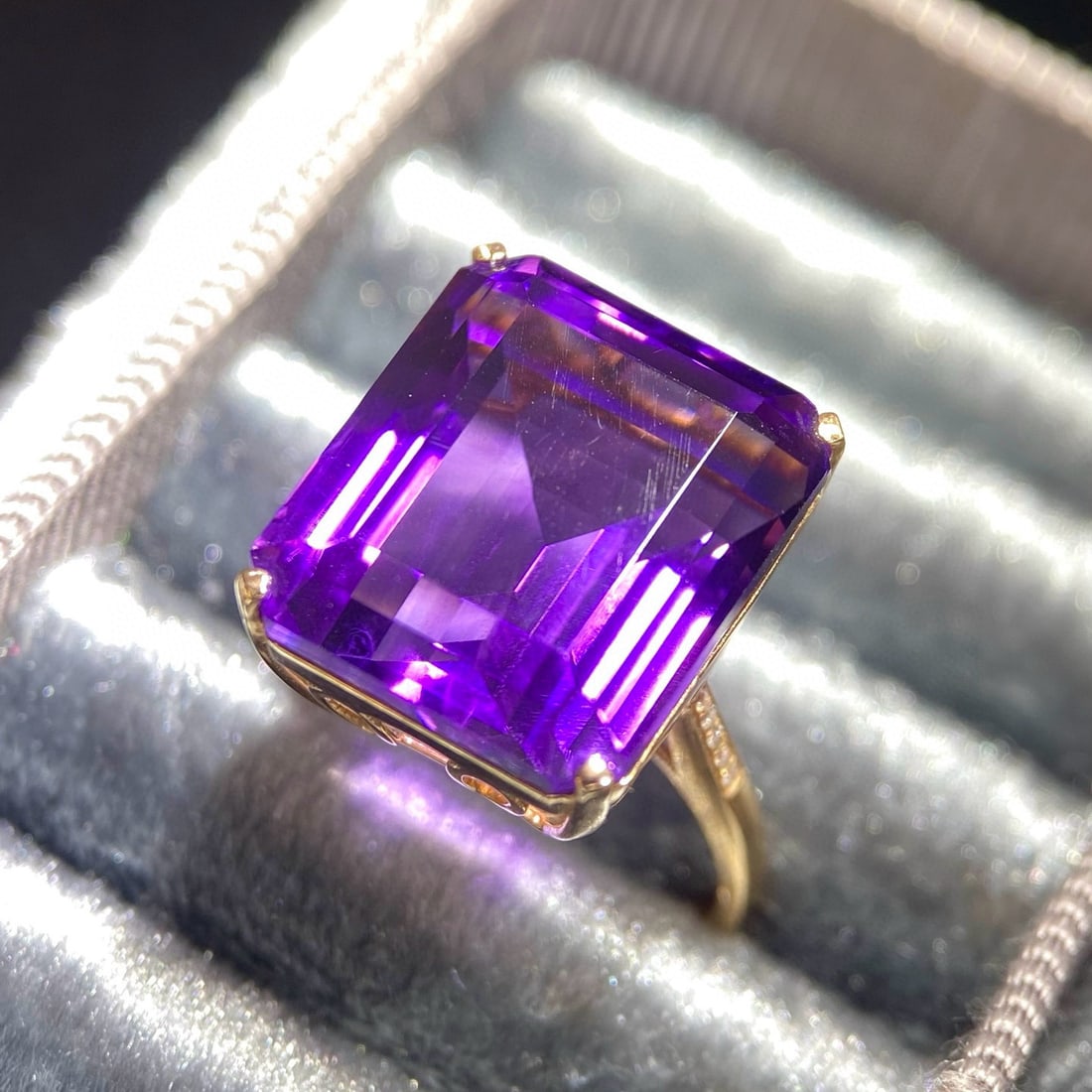 14k Gold 18.45 Ct Natural Amethyst & Diamond Ring - 3