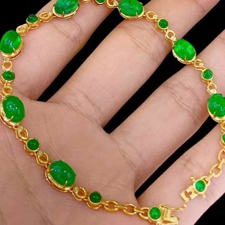 14k Gold 10.5 Ct Natural Emerald & Diamond Bracelet - 4