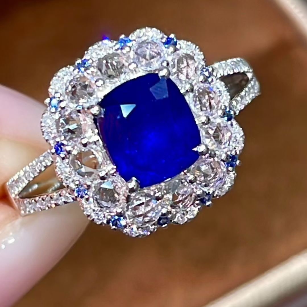 14k Gold 1.7 Ctw Natural Sapphire & Diamond Ring: Ref:231137259 // gold content:14k gold // ring size:7. 25us // // main gemstone:sapphire // shape:cushion // carat weight:1. 5ct // color:blue // treatment:natural // // adjacent gemstone 2 :