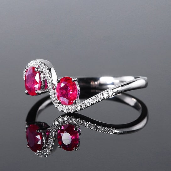 14k Gold 0.71 Ctw Natural Ruby & Diamond Ring - 2