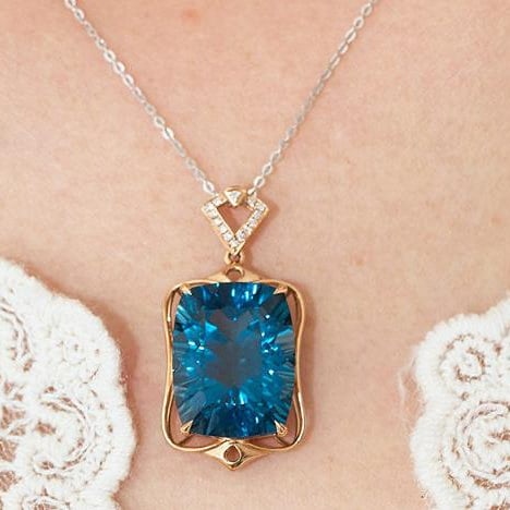 14k Gold 16.7 Ct Natural Topaz & Diamond Pendant( Without Chain ) - 7