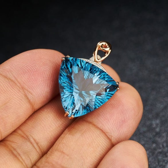 14k Gold 20.6 Ct Natural Topaz & Diamond Pendant( Without Chain ) - 7