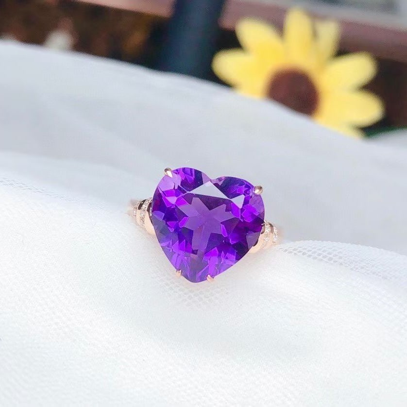 14k Gold 5.80 Ct Natural Amethyst & Diamond Ring - 2