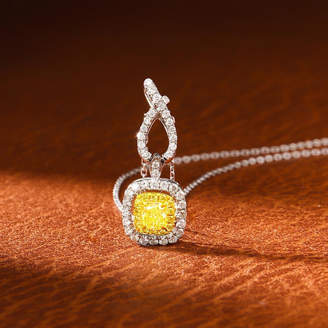 14k Gold 0.60 Ctw Natural Yellow Diamond & Diamond Pendant( Without Chain ) - 2