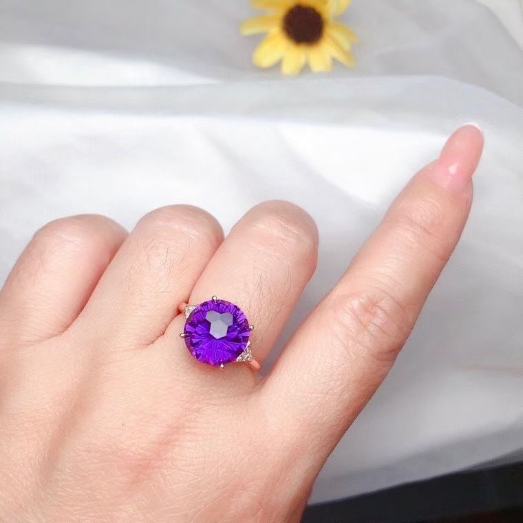 14k Gold 5.05 Ct Natural Amethyst & Diamond Ring - 4