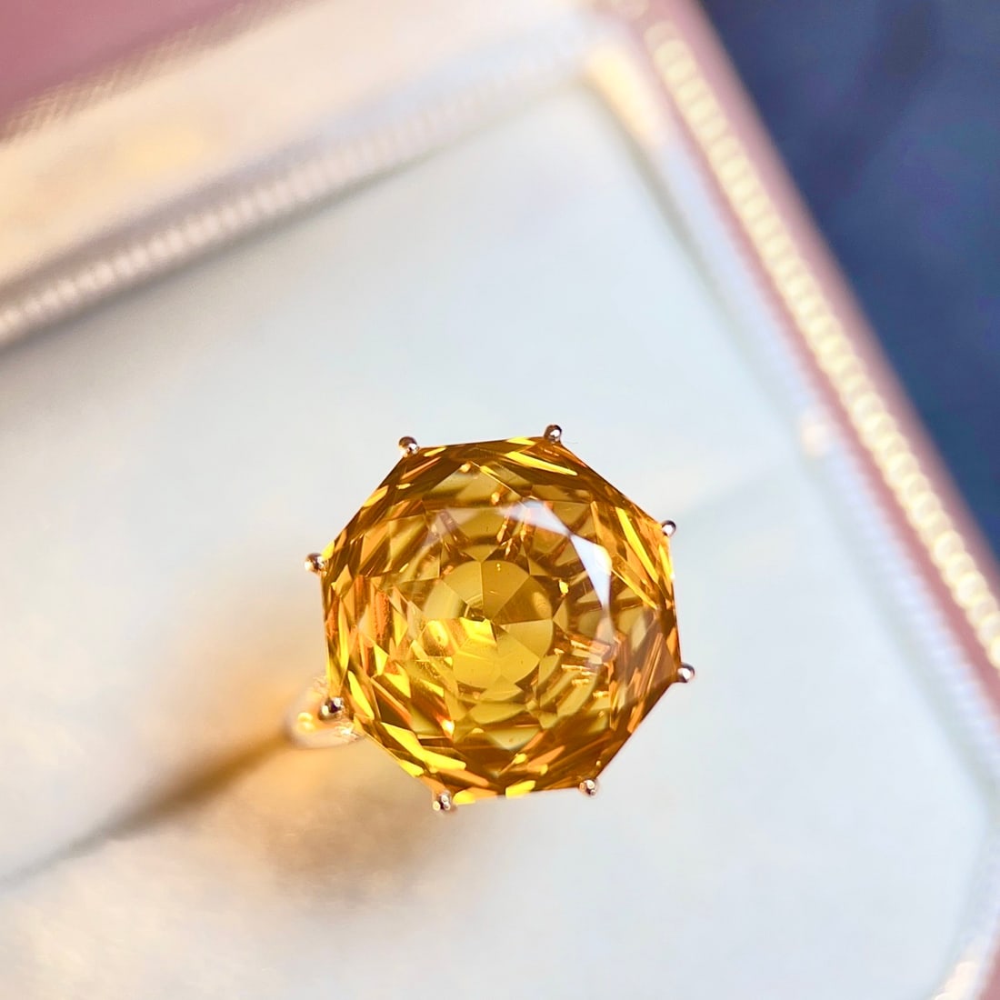 14k Gold 10.58 Ctw Natural Citrine & Diamond Ring: Ref:231138107 // gold content:14k gold // ring size:7. 25us // // main gemstone:citrine // shape:octagonal // carat weight:10. 55ct // color:yellow // treatment:natural // // adjacent gemstone 2 :