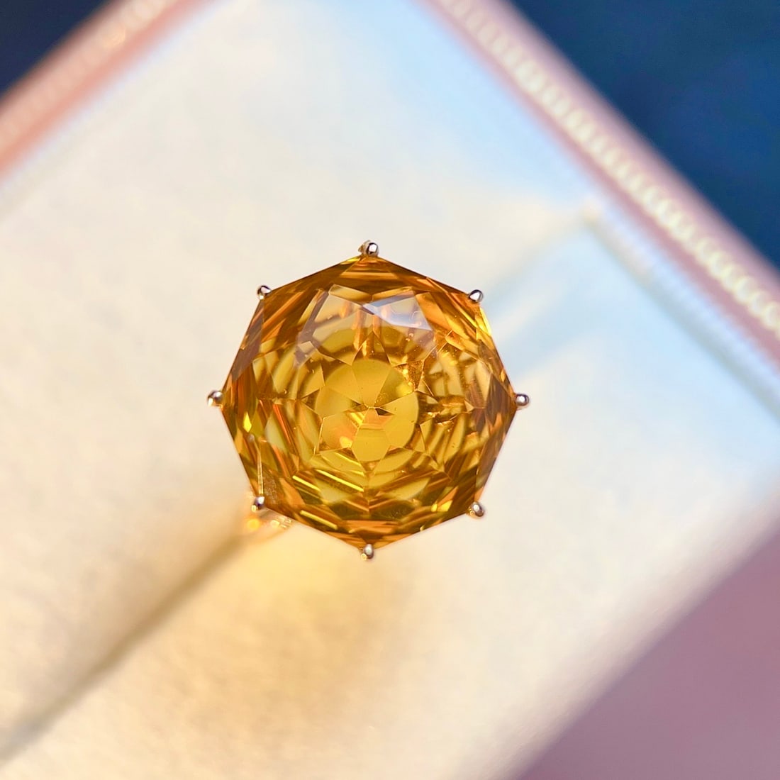 14k Gold 10.58 Ctw Natural Citrine & Diamond Ring - 3