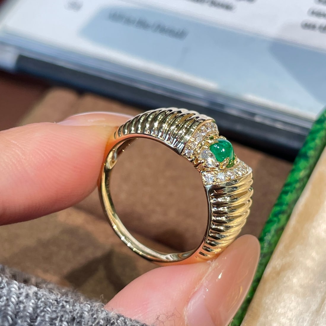 14k Gold 0.21 Ct Natural Emerald & Diamond Ring - 5