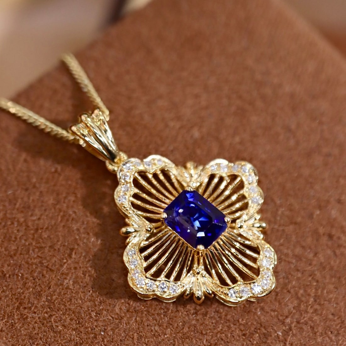 14k Gold 0.77 Ctw Natural Sapphire & Diamond Pendant( Without Chain ) - 2